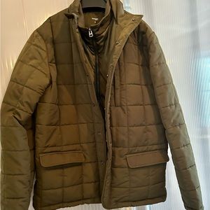 Men’s winter jacket. Never worn.